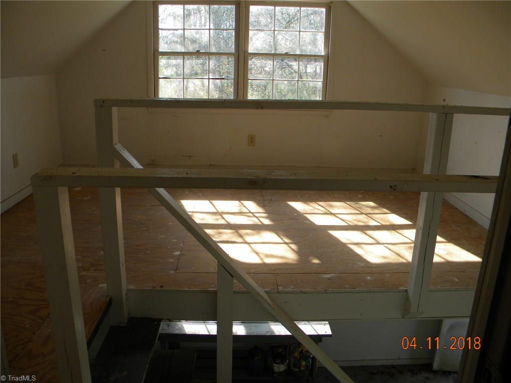 3614 Castleton Road Greensboro, NC 27406 - Photo 10 of 24 Gallery Image 10