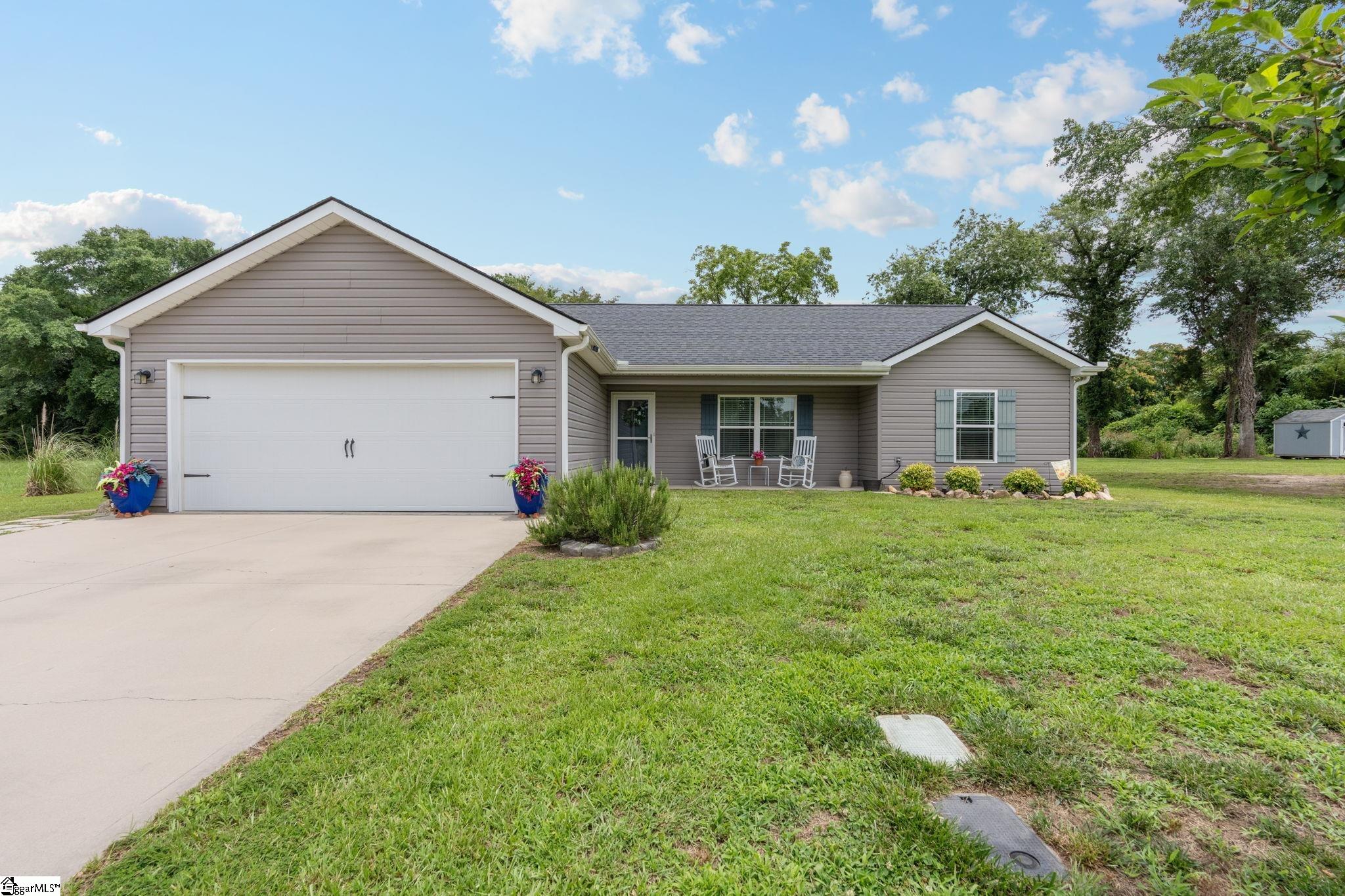 7607 Old Laurens Road Gray Court, SC 29645 - Photo 1 of 29