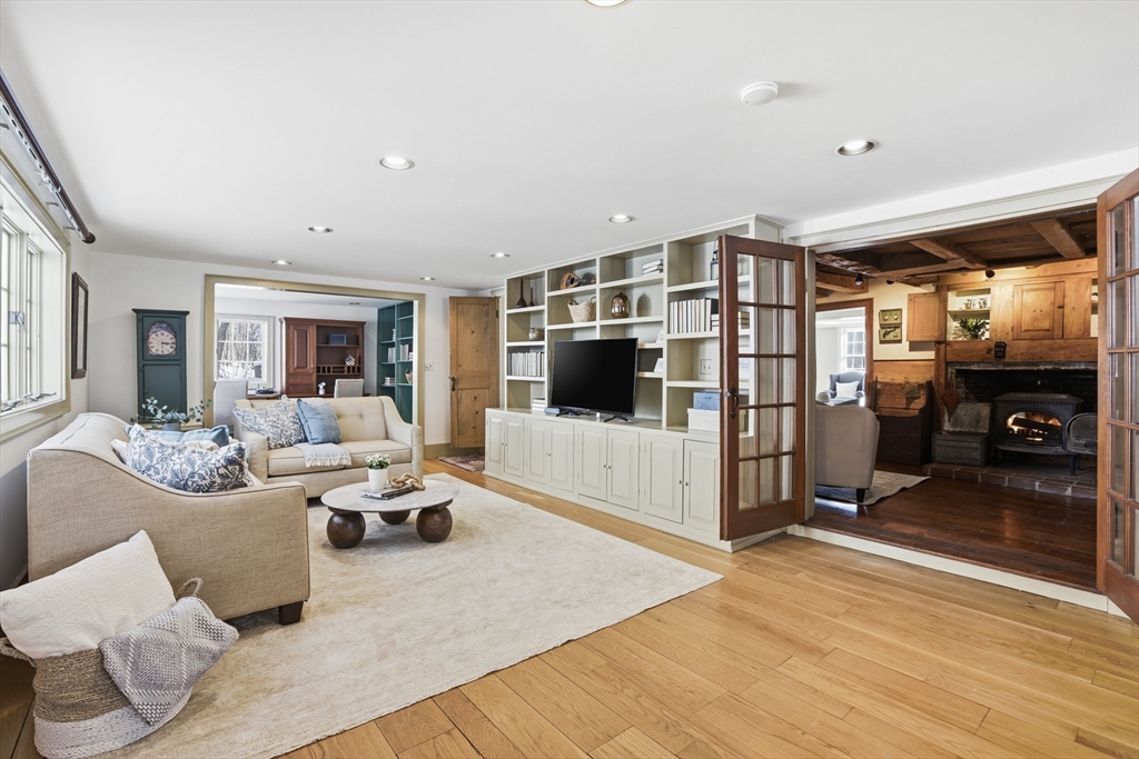 105 Lexington Road Concord, MA 01742 - Photo 4 of 42