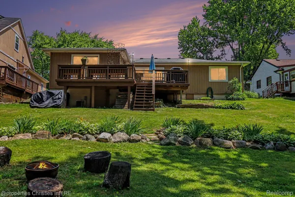 $449,000 | 9567 Susin Lane, Clarkston, MI 48348