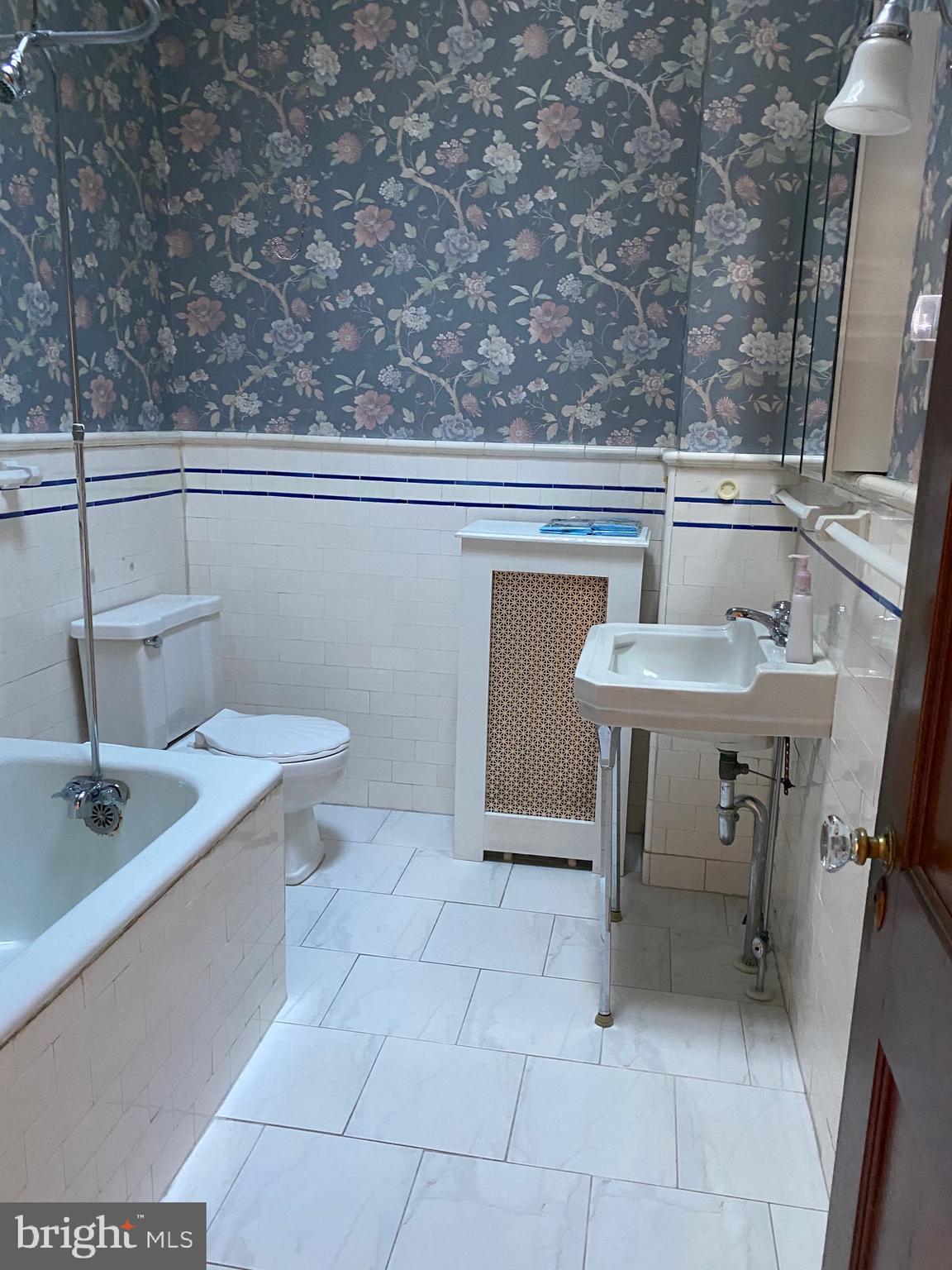 719 Marlyn Road Philadelphia, PA 19151 - Photo 12 of 21