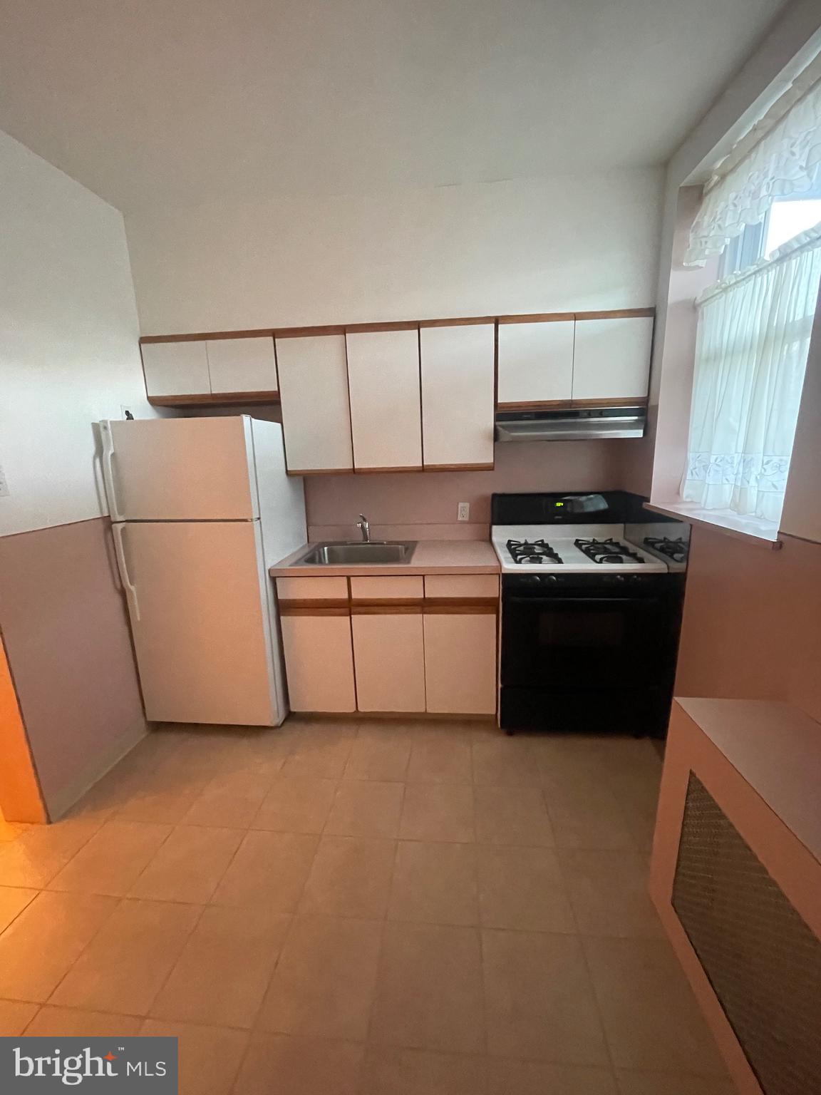 719 Marlyn Road Philadelphia, PA 19151 - Photo 9 of 21