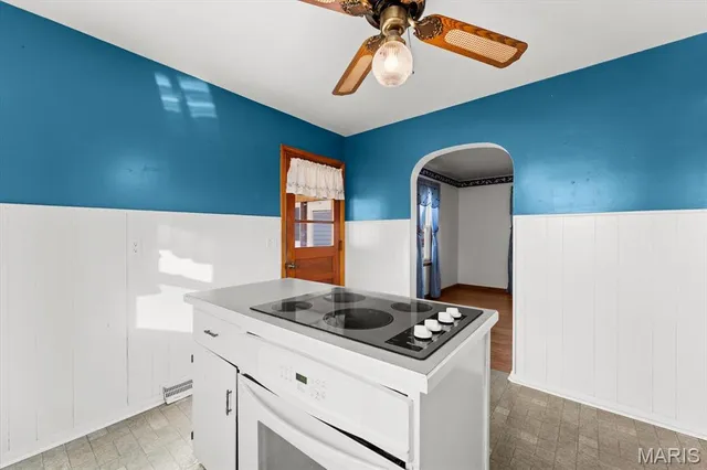 $170,000 | 228 Charles Street, Red Bud, IL 62278