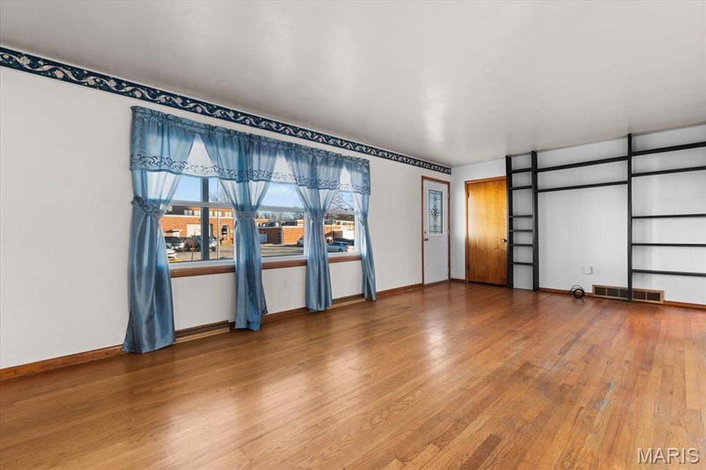 228 Charles Street Red Bud, IL 62278 - Photo 7 of 44