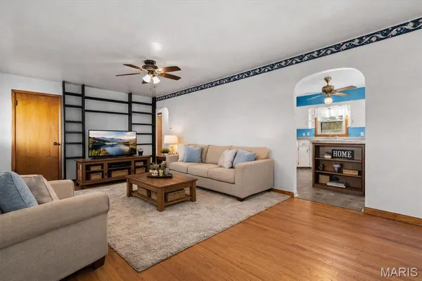 $170,000 | 228 Charles Street, Red Bud, IL 62278