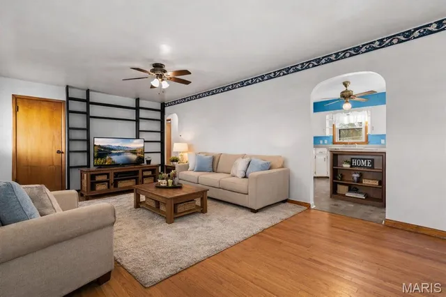 $170,000 | 228 Charles Street, Red Bud, IL 62278