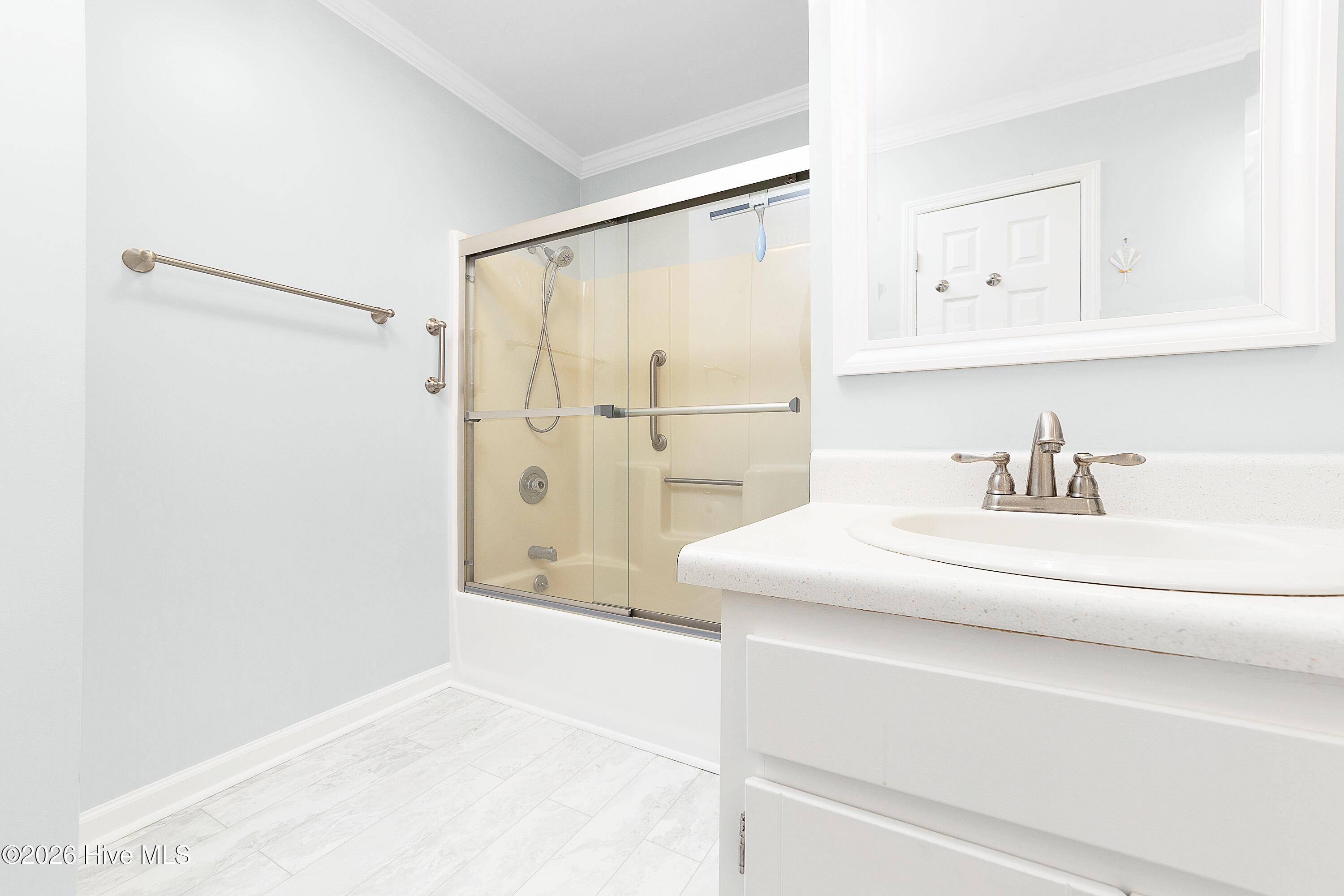 104 Outrigger Road New Bern, NC 28562 - Photo 14 of 41 Owners Bathroom