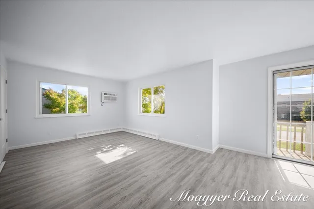 $2,000 | 1051 Abbey Court, Unit 1, Holland, MI 49423