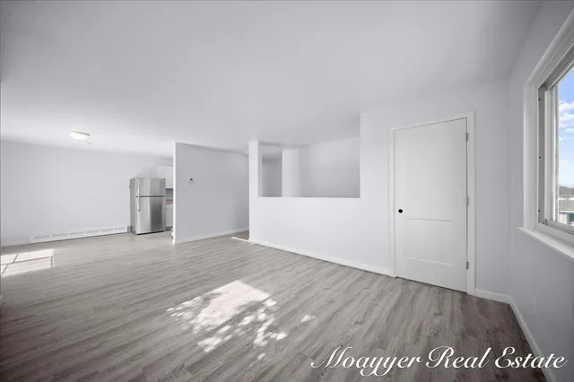 $2,000 | 1051 Abbey Court, Unit 1, Holland, MI 49423