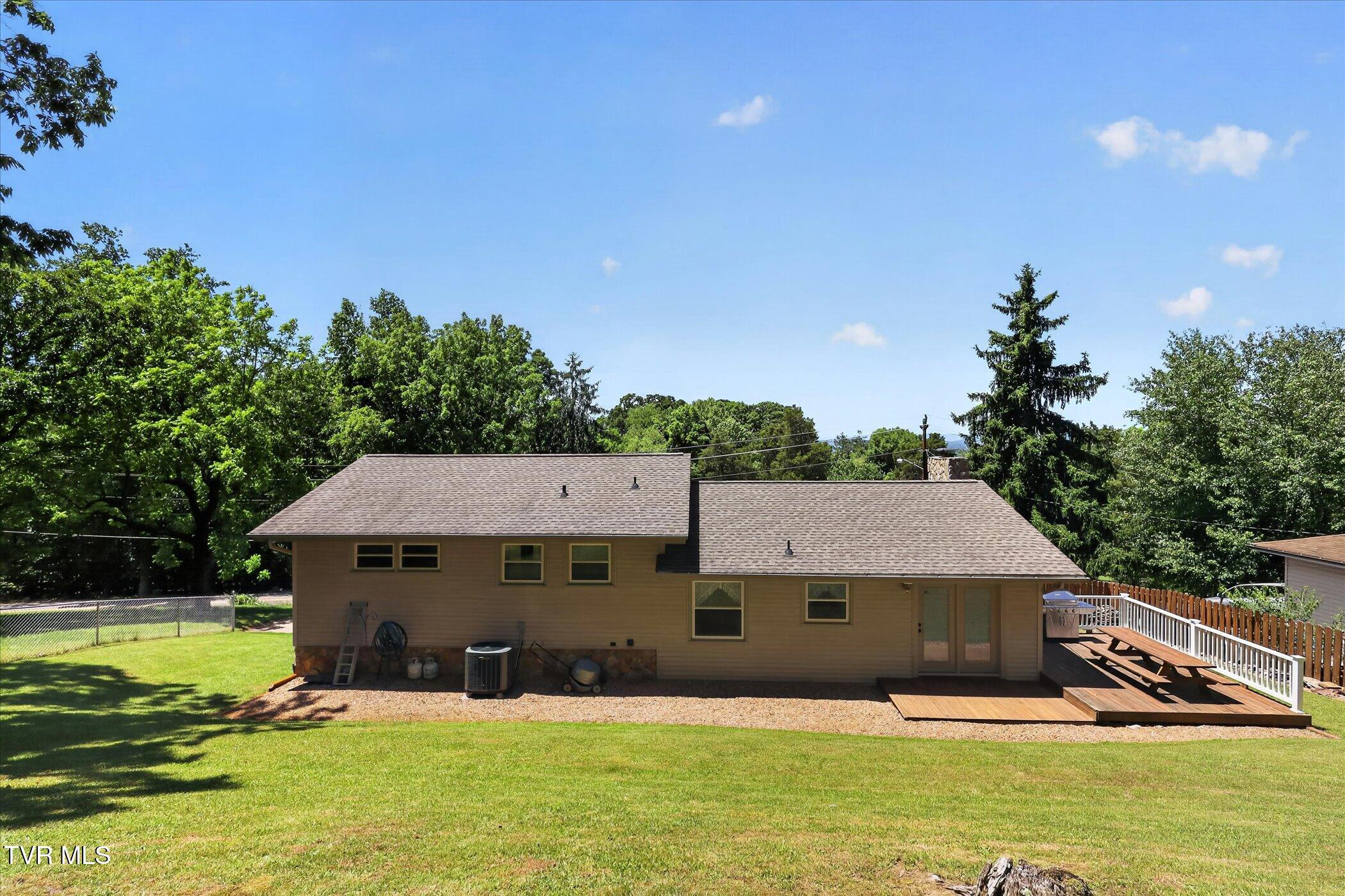 3852 Ridge Line Drive Kingsport, TN 37664 - Photo 33 of 51 34-3852-Ridgeline-Dr-Kingsport-WindowSti