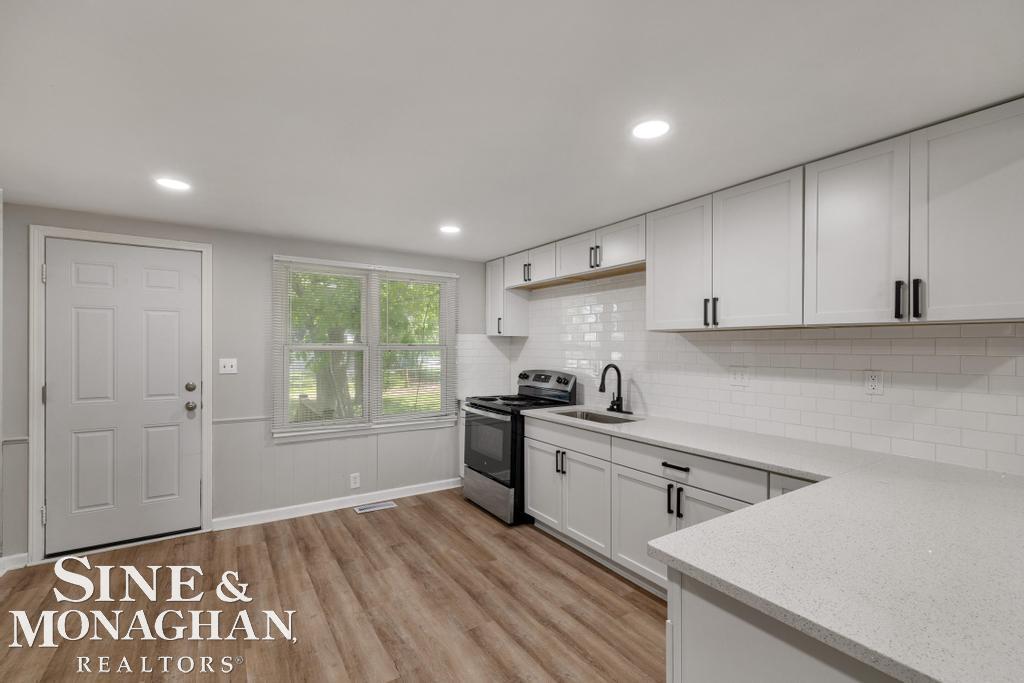 20933 Ridgemont Road Harper Woods, MI 48225 - Photo 8 of 30