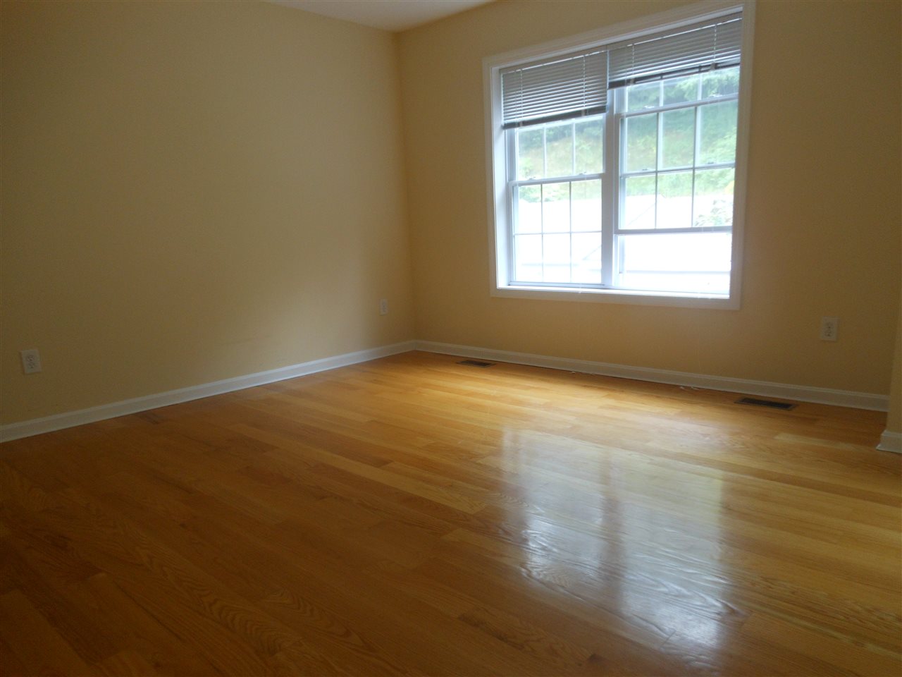 1602 Front Street, Unit 1 Manchester, NH 03102 - Photo 23 of 37 Gallery Image 23
