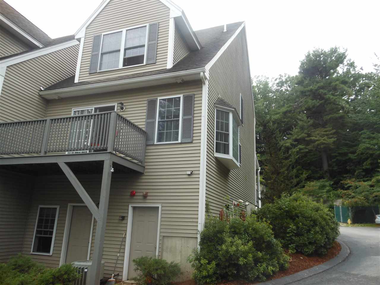 1602 Front Street, Unit 1 Manchester, NH 03102 - Photo 4 of 37 Gallery Image 4