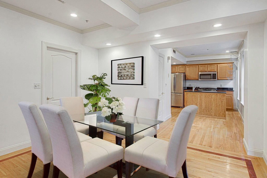37 Fleet Street, Unit 2 Boston, MA 02109 - Photo 4 of 10