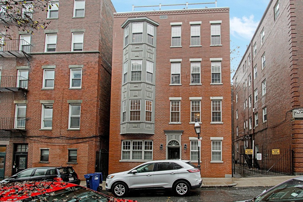 37 Fleet Street, Unit 2 Boston, MA 02109 - Photo 10 of 10