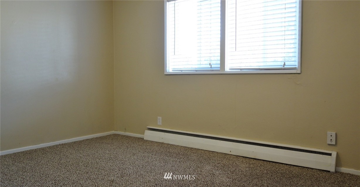 2215 Northeast 7th Street Renton, WA 98056 - Photo 13 of 23