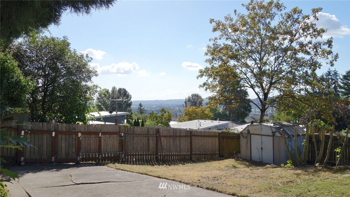 2215 Northeast 7th Street Renton, WA 98056 - Photo 23 of 23