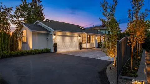 $2,798,000 | 2829 92nd Avenue Northeast, Clyde Hill, WA 98004