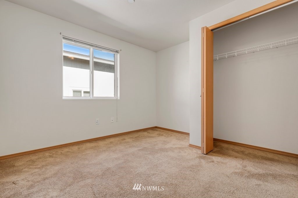 617 Southwest 4th Place Renton, WA 98057 - Photo 29 of 30