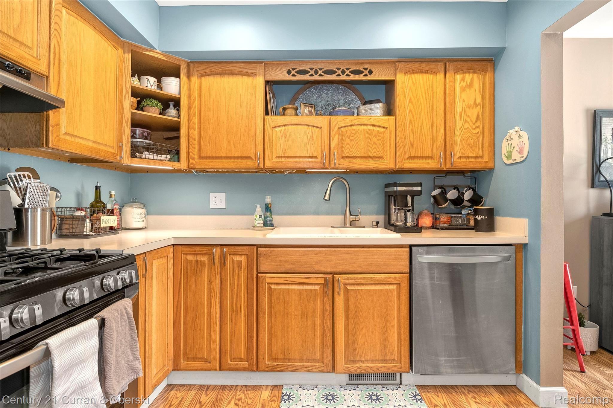 16445 Rudgate Street Southgate, MI 48195 - Photo 11 of 34 11.jpg
