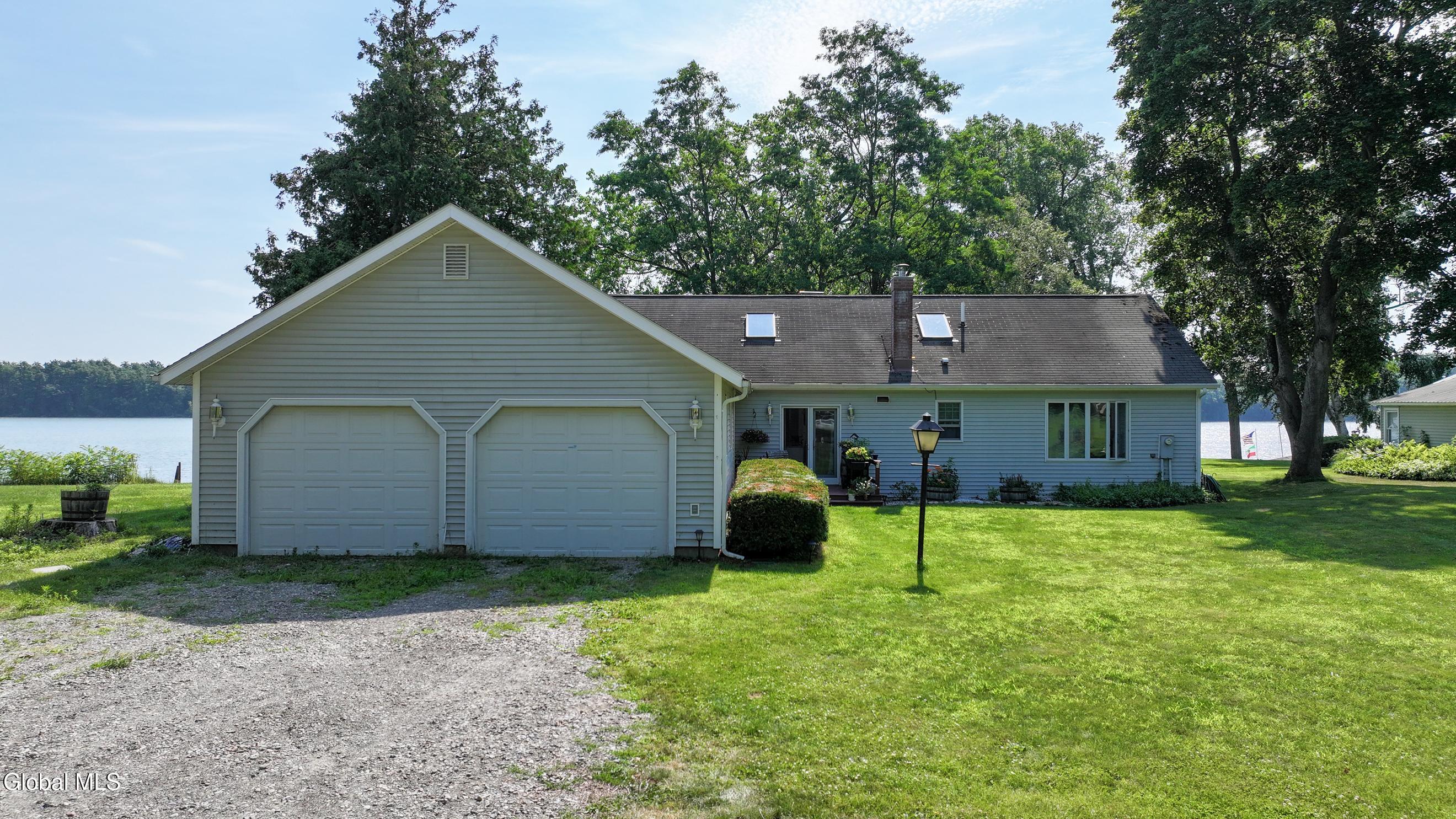 8 Berry Patch Way Crown Point, NY 12928 - Photo 6 of 39 1000008799