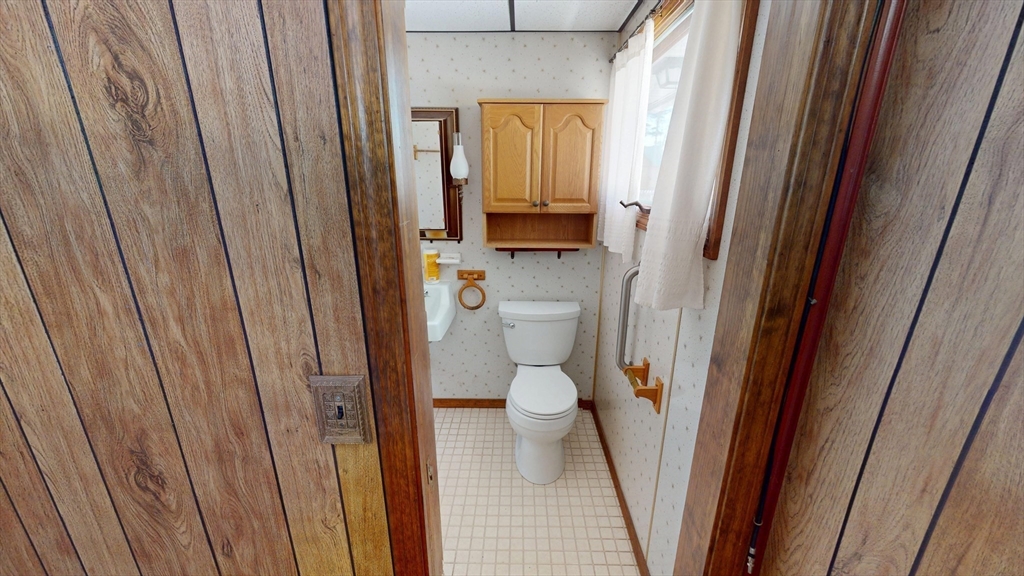 222 Snake Hill Road Ayer, MA 01432 - Photo 24 of 34
