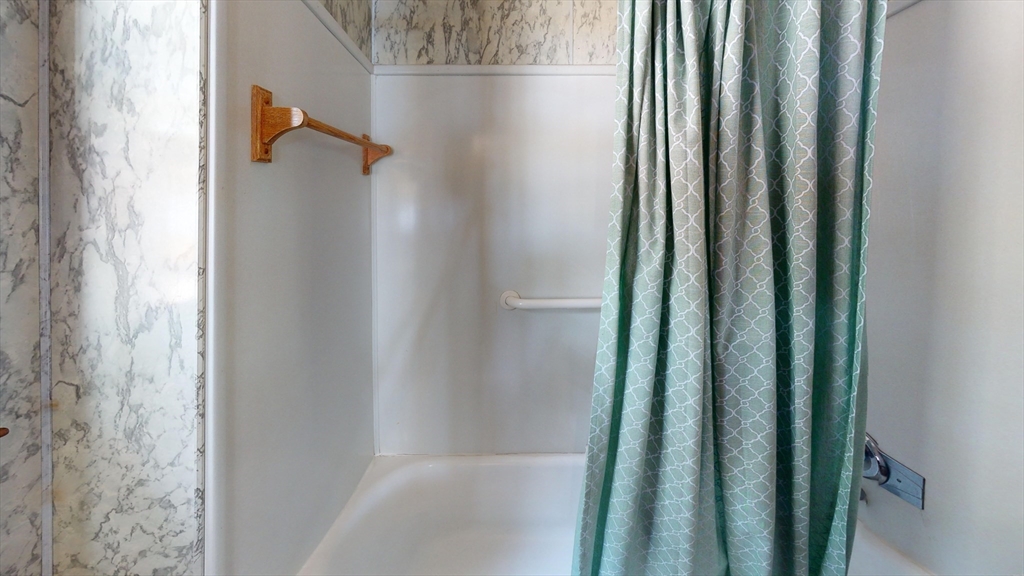 222 Snake Hill Road Ayer, MA 01432 - Photo 26 of 34