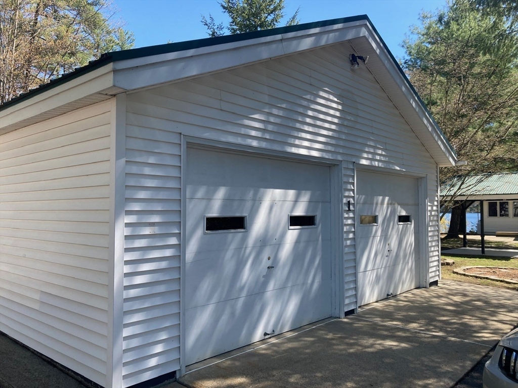 222 Snake Hill Road Ayer, MA 01432 - Photo 4 of 34