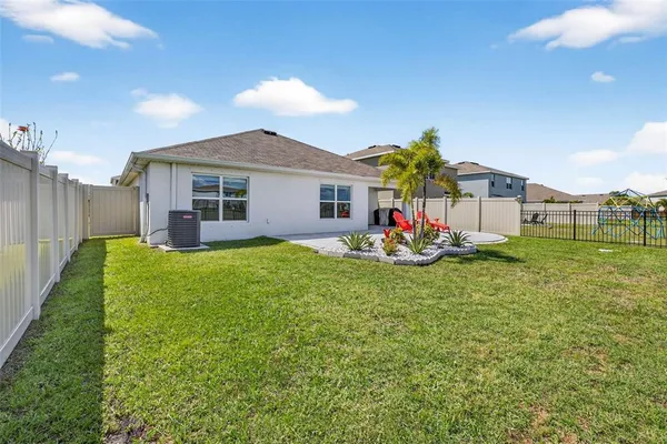 $2,750 | 5514 Night Owl Terrace, Palmetto, FL 34221