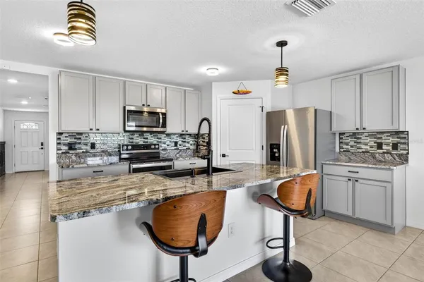 $2,750 | 5514 Night Owl Terrace, Palmetto, FL 34221