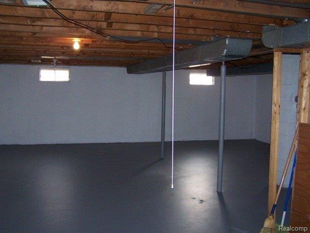 4291 Highland Road Milford, MI 48380 - Photo 4 of 7 Highland Rd. 4291 Basement.JPG