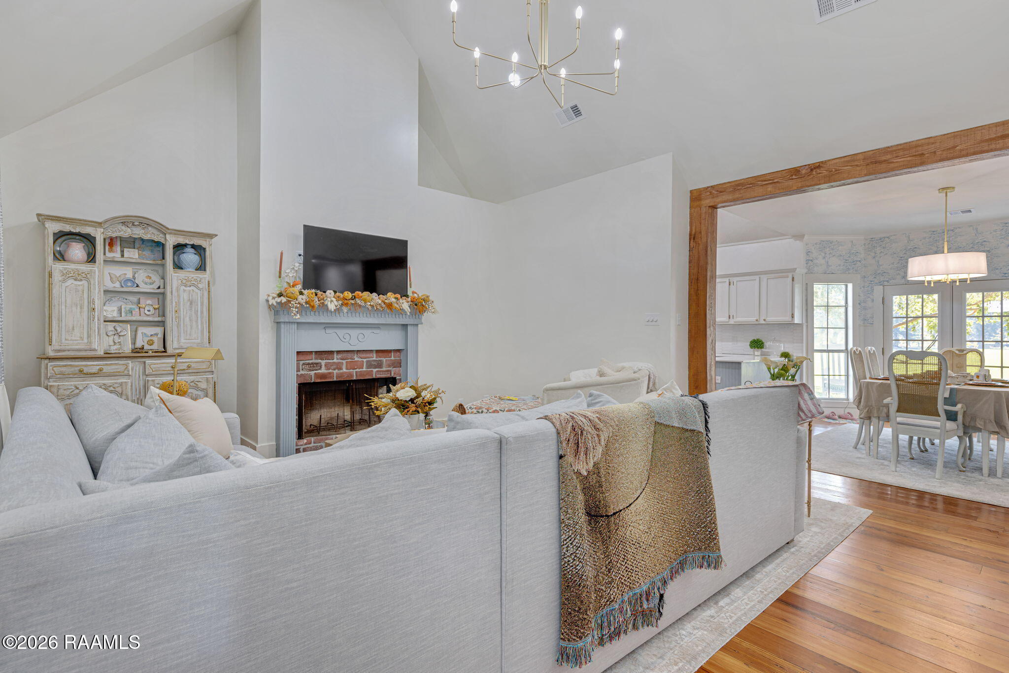 8923 West Congress Street Duson, LA 70529 - Photo 3 of 28 Living Room