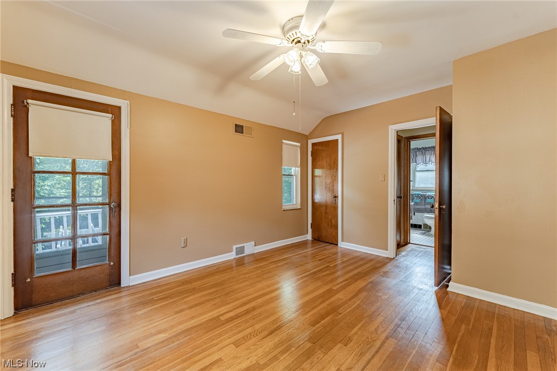 4034 Bluestone Road Cleveland Heights, OH 44121 - Photo 16 of 34