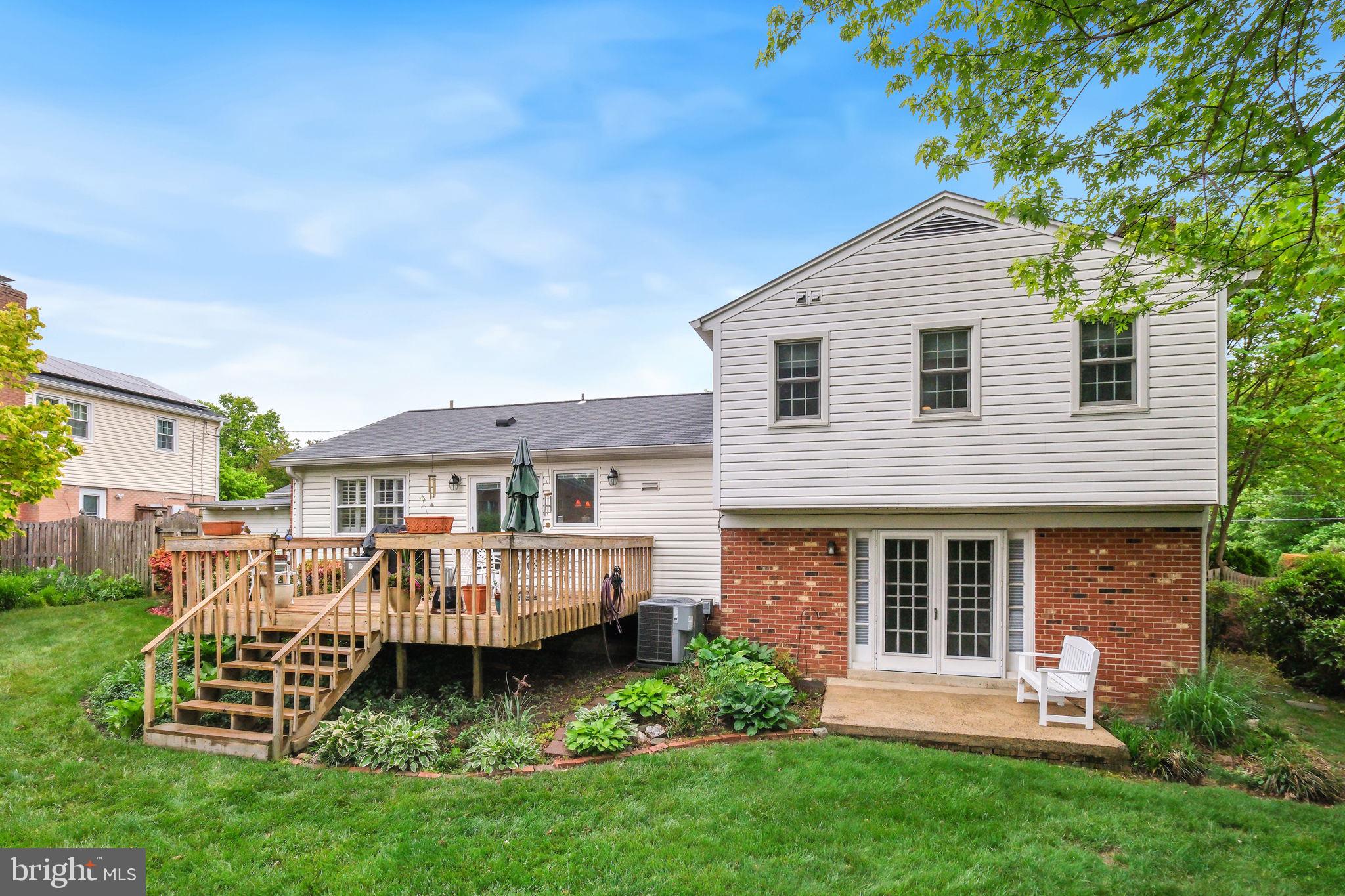 8815 Postoak Road Potomac, MD 20854 - Photo 41 of 45 Exterior