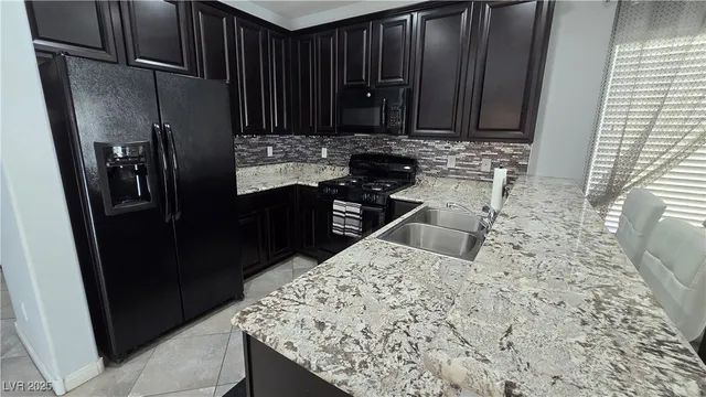 $399,000 | 7704 Classy Cashmere Court, Las Vegas, NV 89149