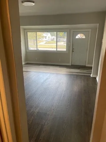 $1,200 | 11798 Outer Drive West, Detroit, MI 48223