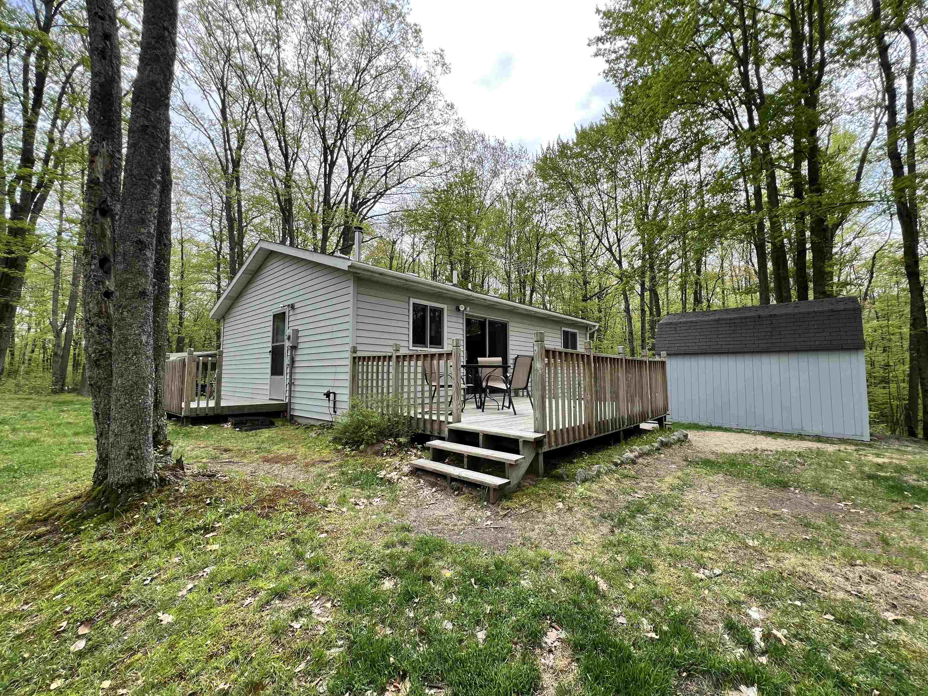 10372 Alps Drive Reed City, MI 49677 - Photo 4 of 31 1922372-b6058ee3-1b3a-4b68-809d-71286b71ba97.JPG