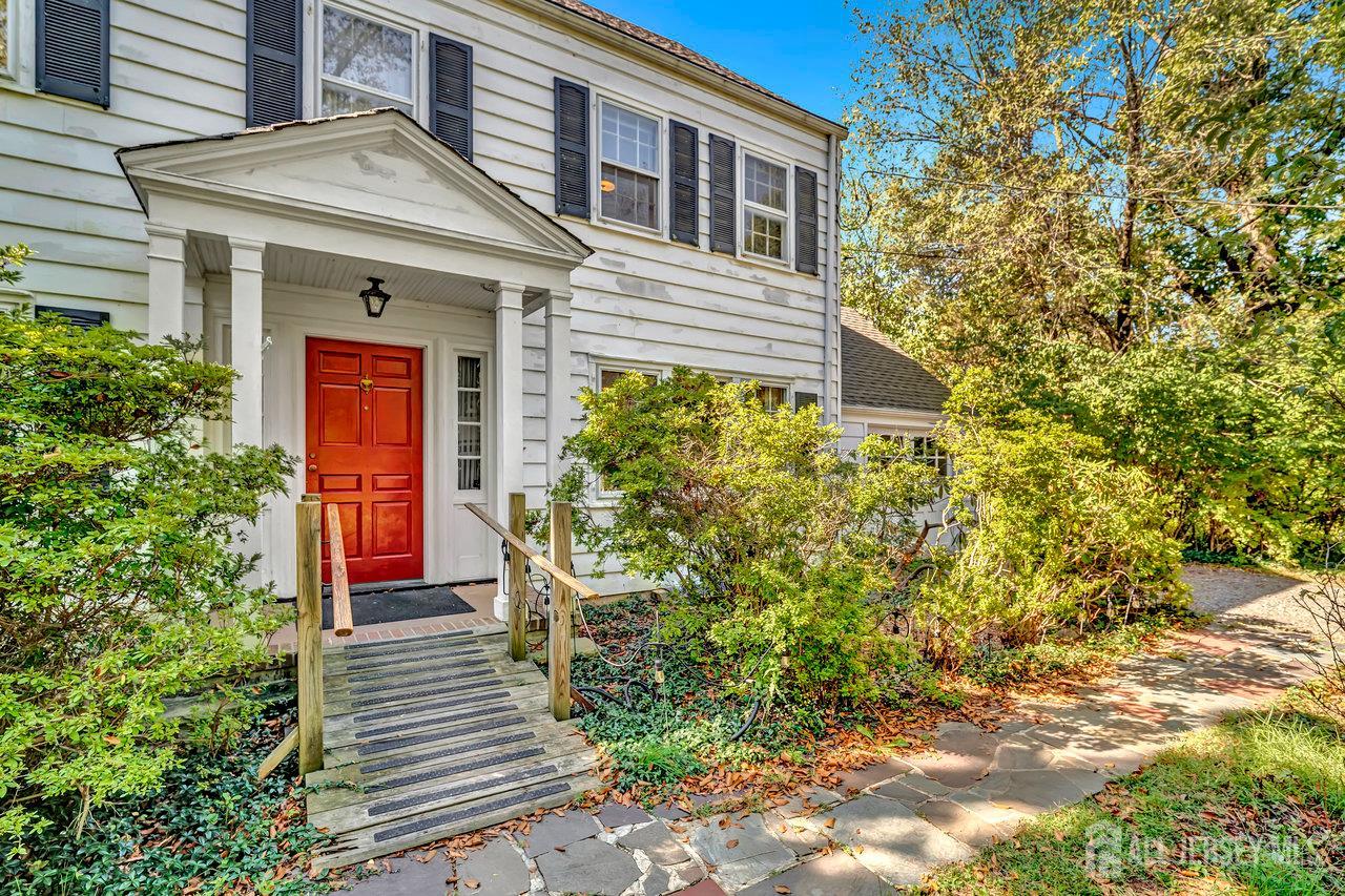 1010 River Road Piscataway, NJ 08854 - Photo 2 of 47 a front view of a house with plants