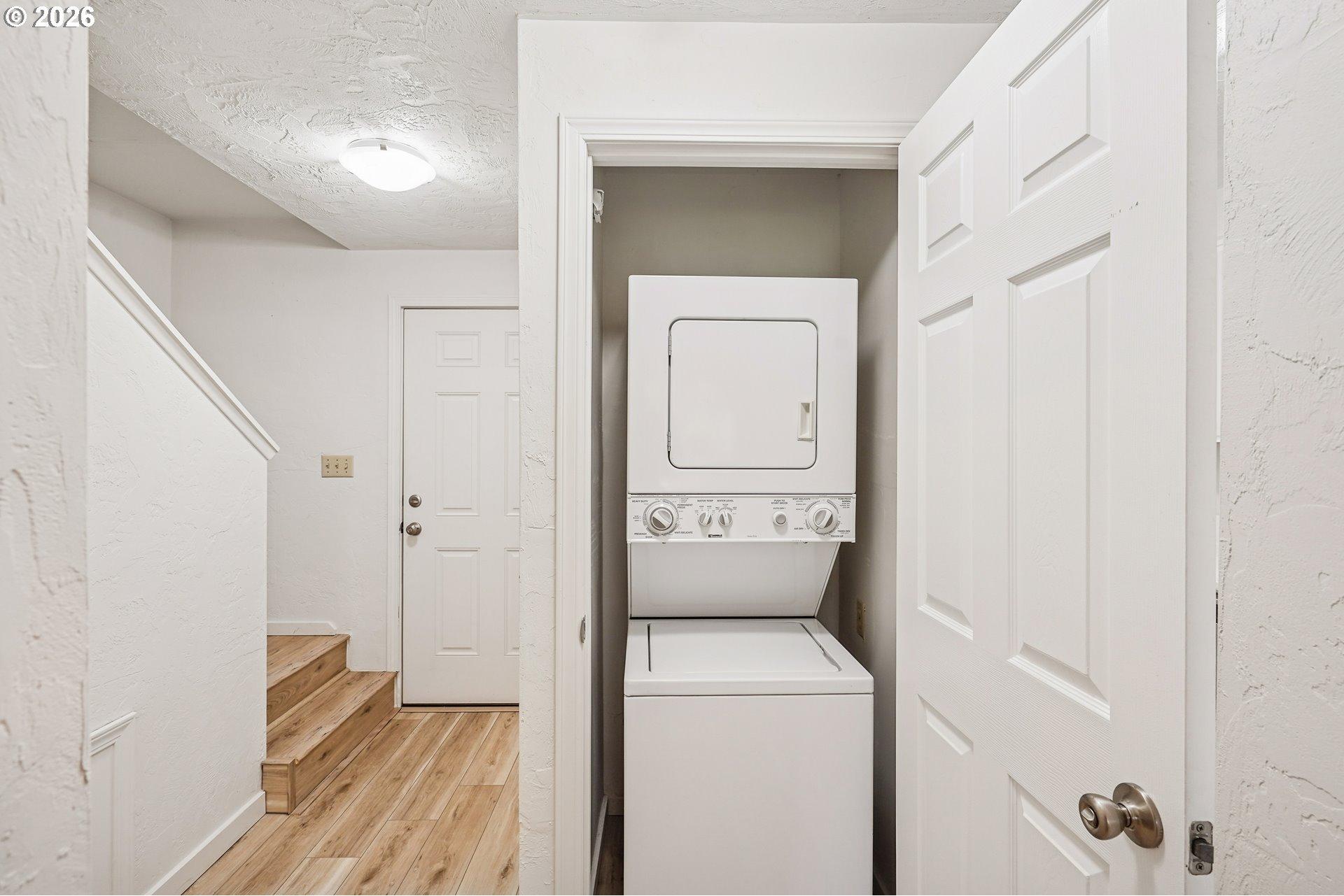 1505 Fetters Loop Eugene, OR 97402 - Photo 6 of 10 Gallery Image 6