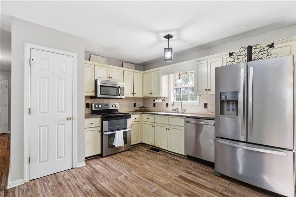 340 Brody Drive Northeast Resaca, GA 30735 - Photo 5 of 21