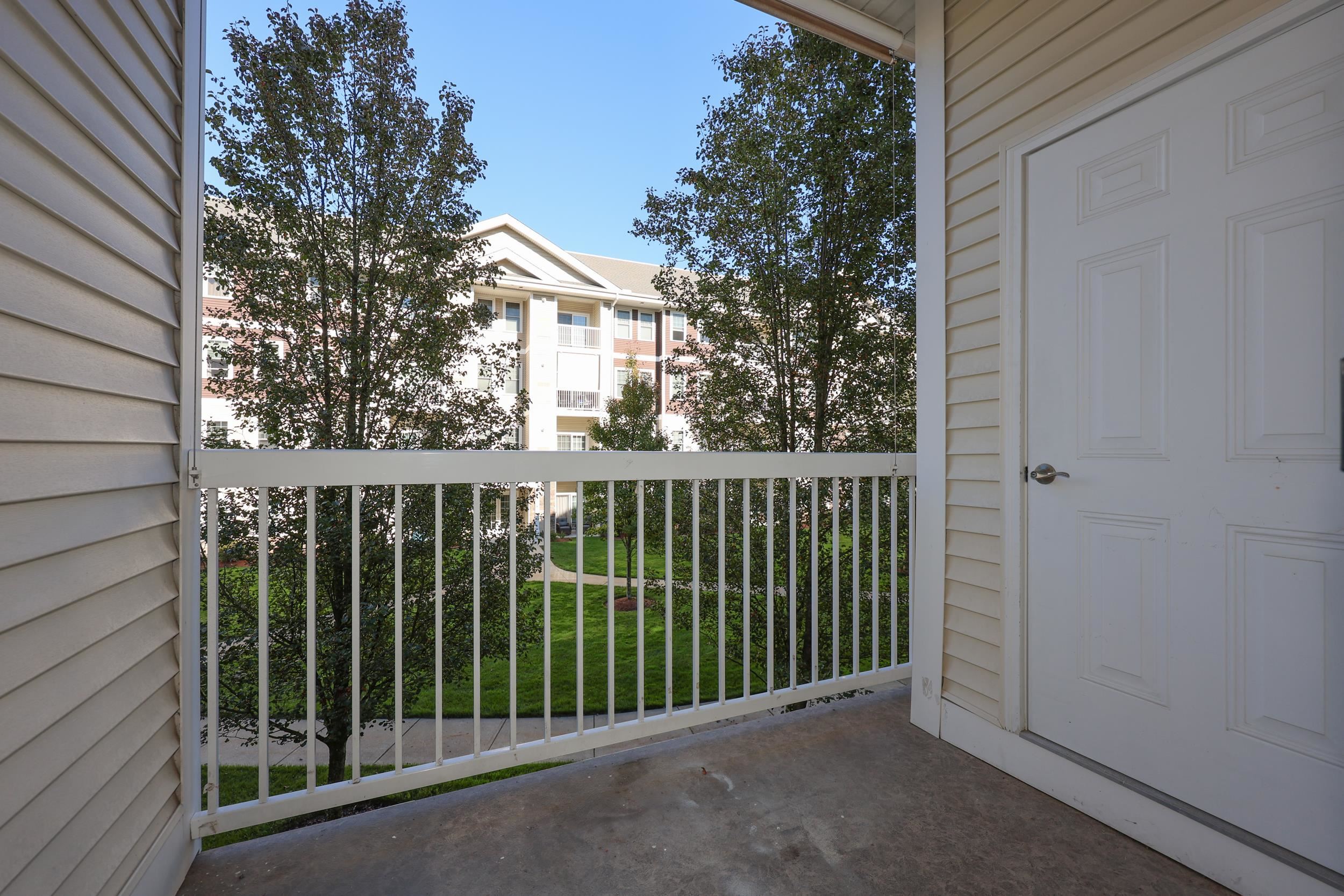 10 Braemoor Woods Road, Unit 202 Salem, NH 03079 - Photo 37 of 41