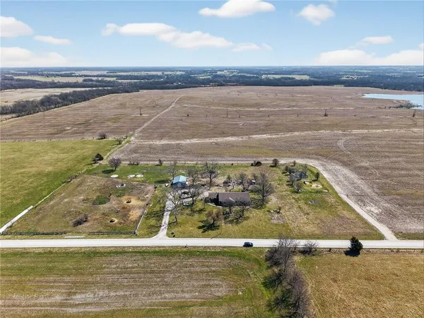 $480,000 | 721 Southwest 1251st Road, Holden, MO 64040