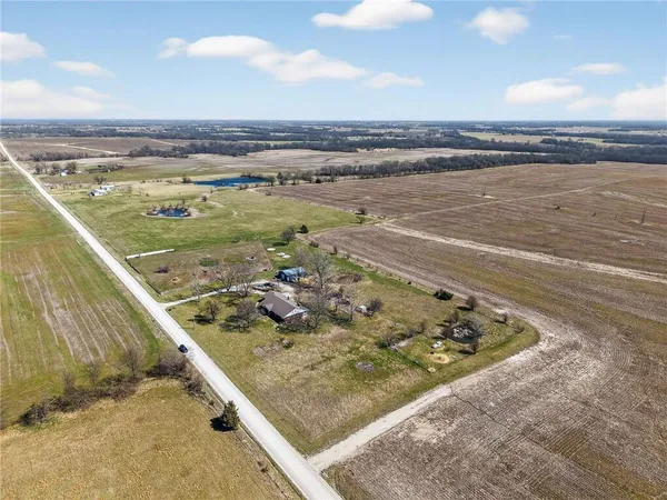 $480,000 | 721 Southwest 1251st Road, Holden, MO 64040