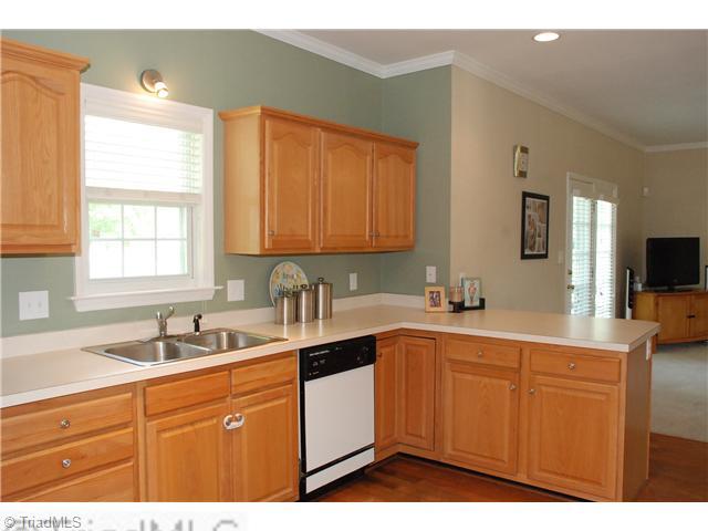 3707 Pointer Court High Point, NC 27265 - Photo 6 of 15 Kitchen. Lots of cabinet and counter space!