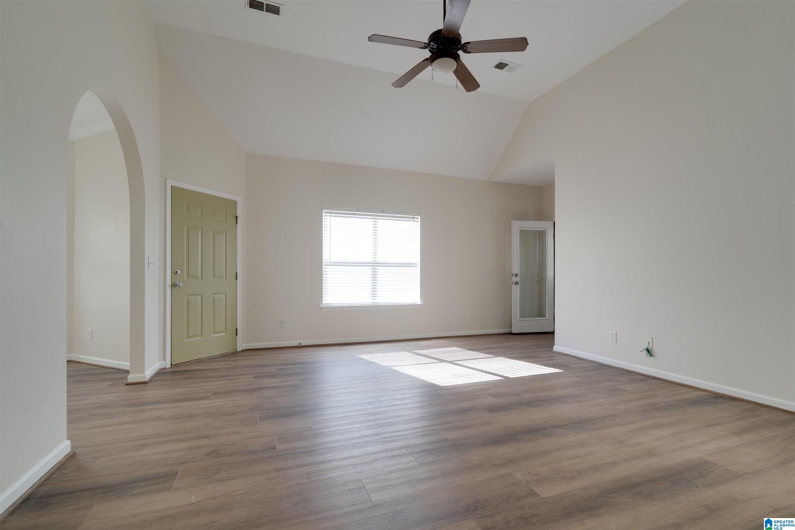 222 High Ridge Drive Pelham, AL 35124 - Photo 3 of 19