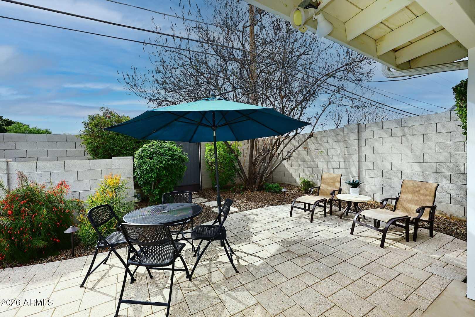 2525 East Pierson Street Phoenix, AZ 85016 - Photo 34 of 36 a view of two chairs in the patio