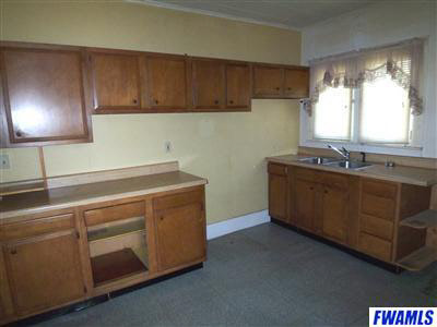 206 East 1st Street Ridgeville, IN 47380 - Photo 5 of 12 Gallery Image 5