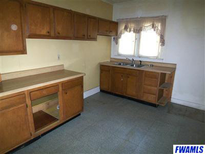 206 East 1st Street Ridgeville, IN 47380 - Photo 6 of 12 Gallery Image 6