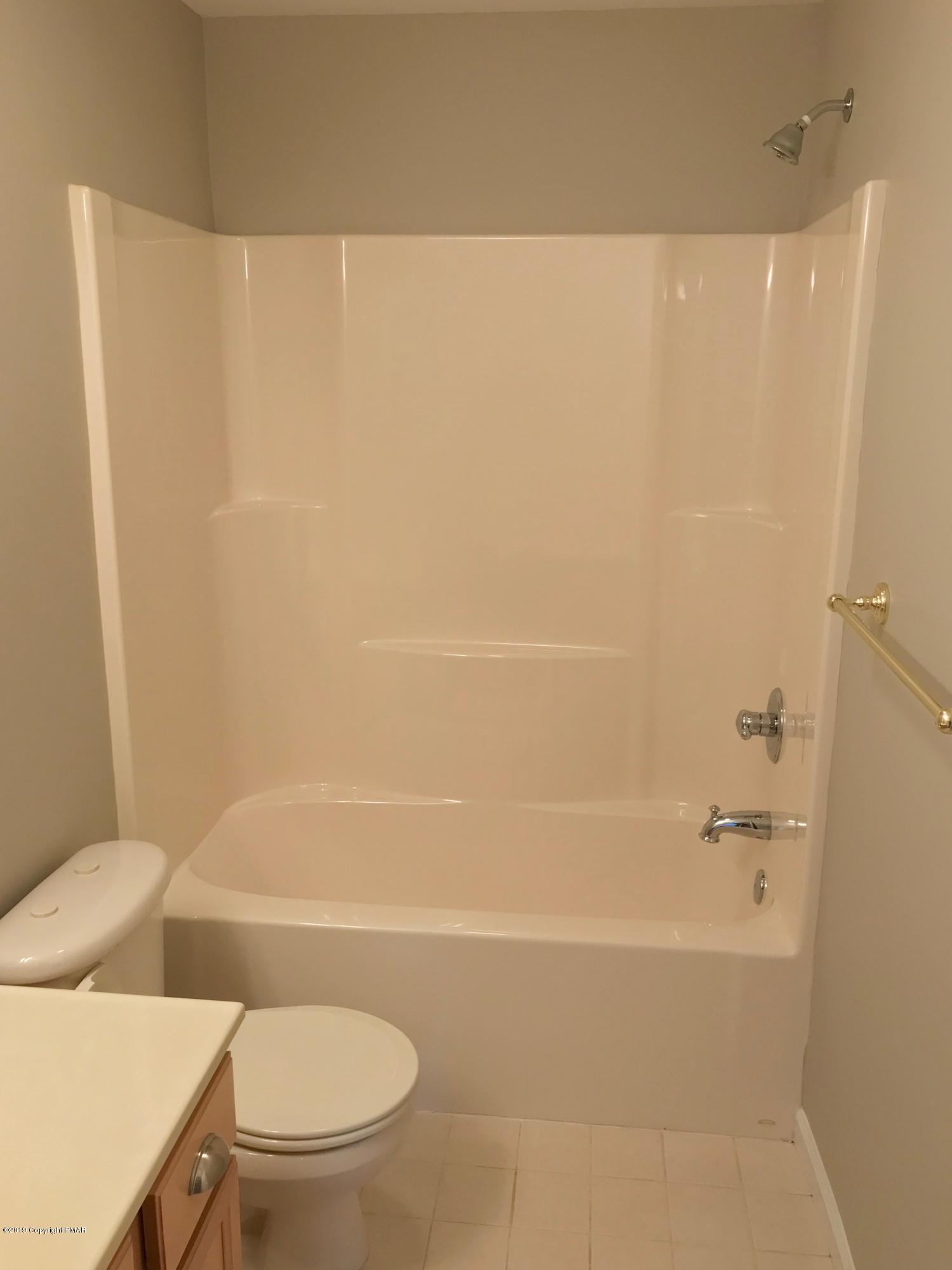 8148 Mayfair Road Tobyhanna, PA 18466 - Photo 24 of 31 BathUp