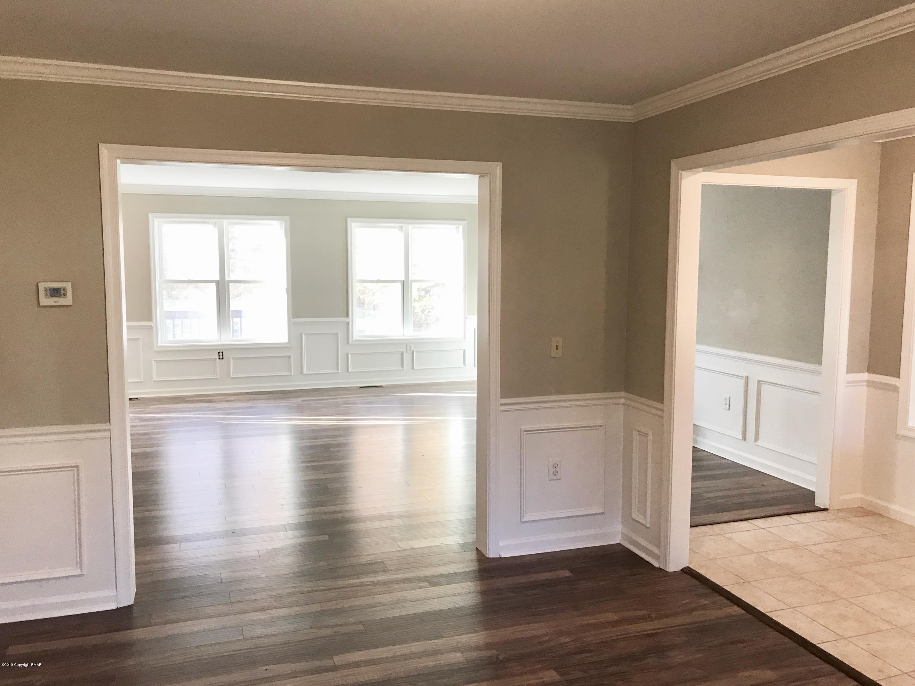 8148 Mayfair Road Tobyhanna, PA 18466 - Photo 10 of 31 Living4